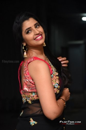 Anchro-Syamala-new-pics-39