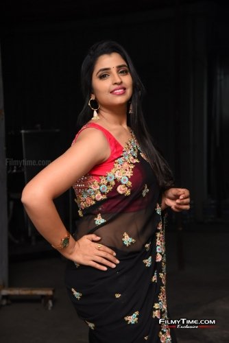 Anchro-Syamala-new-pics-49