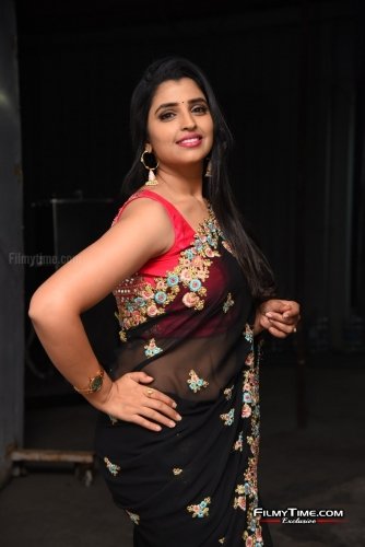Anchro-Syamala-new-pics-50