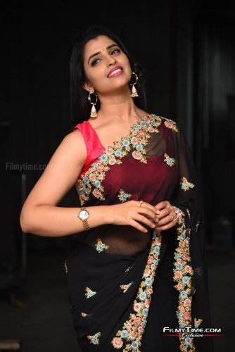 Anchro-Syamala-new-pics-68