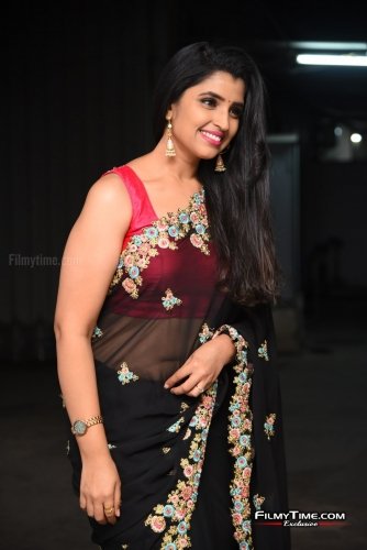 Anchro-Syamala-new-pics-73