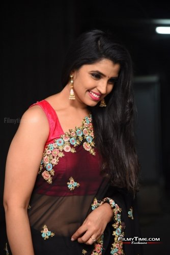Anchro-Syamala-new-pics-76