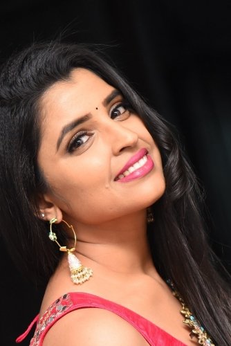 Anchro-Syamala-new-pics-93