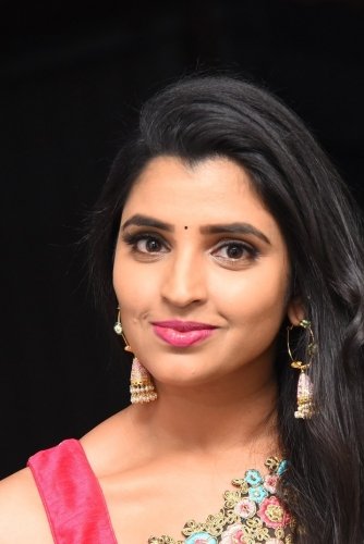 Anchro-Syamala-new-pics-95
