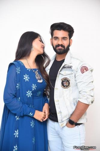 Telugu-abbayi-gujarat-ammayi-launch-1