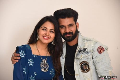 Telugu-abbayi-gujarat-ammayi-launch-13