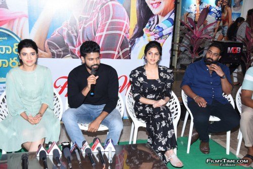 Telavarite-guruvaram-movie-Team-press-meet-at-MGB-mall-nellore-11