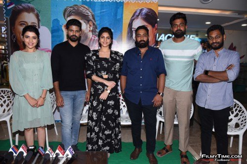 Telavarite-guruvaram-movie-Team-press-meet-at-MGB-mall-nellore-20