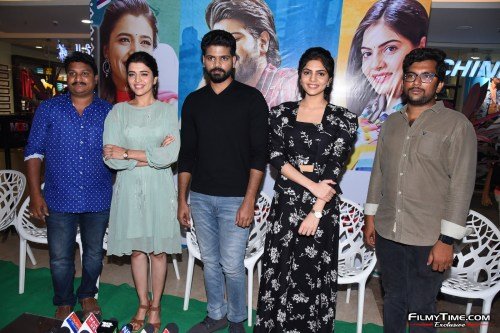 Telavarite-guruvaram-movie-Team-press-meet-at-MGB-mall-nellore-21