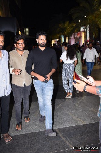 Telavarite-guruvaram-movie-Team-press-meet-at-MGB-mall-nellore-26