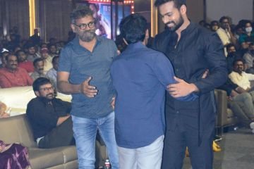 Uppena-Prerelease-pics-120