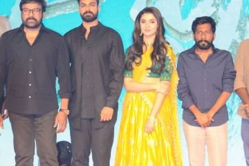 Uppena-Prerelease-pics-177