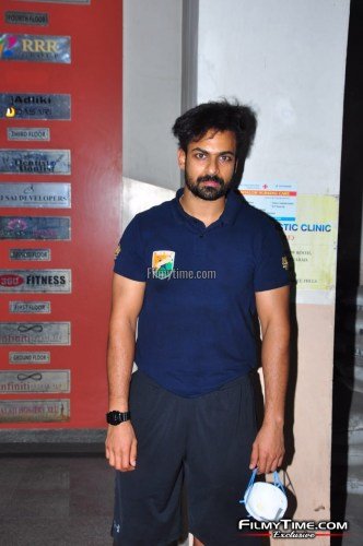 Vaishnav-Tej-Snapped-Shopping-In-Hyderabad-City-1