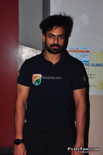 Vaishnav-Tej-Snapped-Shopping-In-Hyderabad-City-8