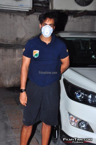 Vaishnav-Tej-Snapped-Shopping-In-Hyderabad-City-9