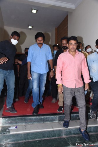 Vakeel-Saab-Movie-Pre-Release-Event-4-1