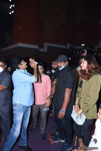 Vakeel-Saab-Movie-Pre-Release-Event-4-16