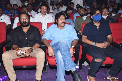 Vakeel-Saab-Movie-Pre-Release-Event-4-23