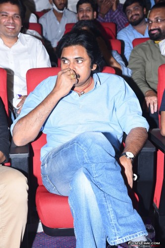 Vakeel-Saab-Movie-Pre-Release-Event-4-30