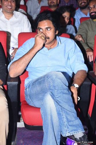 Vakeel-Saab-Movie-Pre-Release-Event-4-33