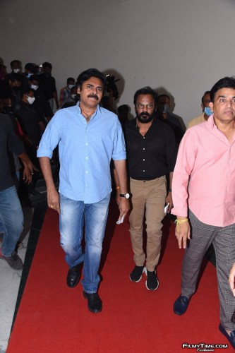 Vakeel-Saab-Movie-Pre-Release-Event-4-8