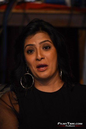 varalakshmi-naandhi-prerelease-23