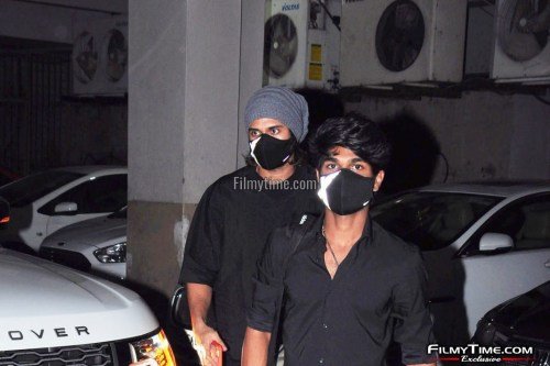 Vijay-devarakonda-snapped-at-Gym-in-Hyderabad-3